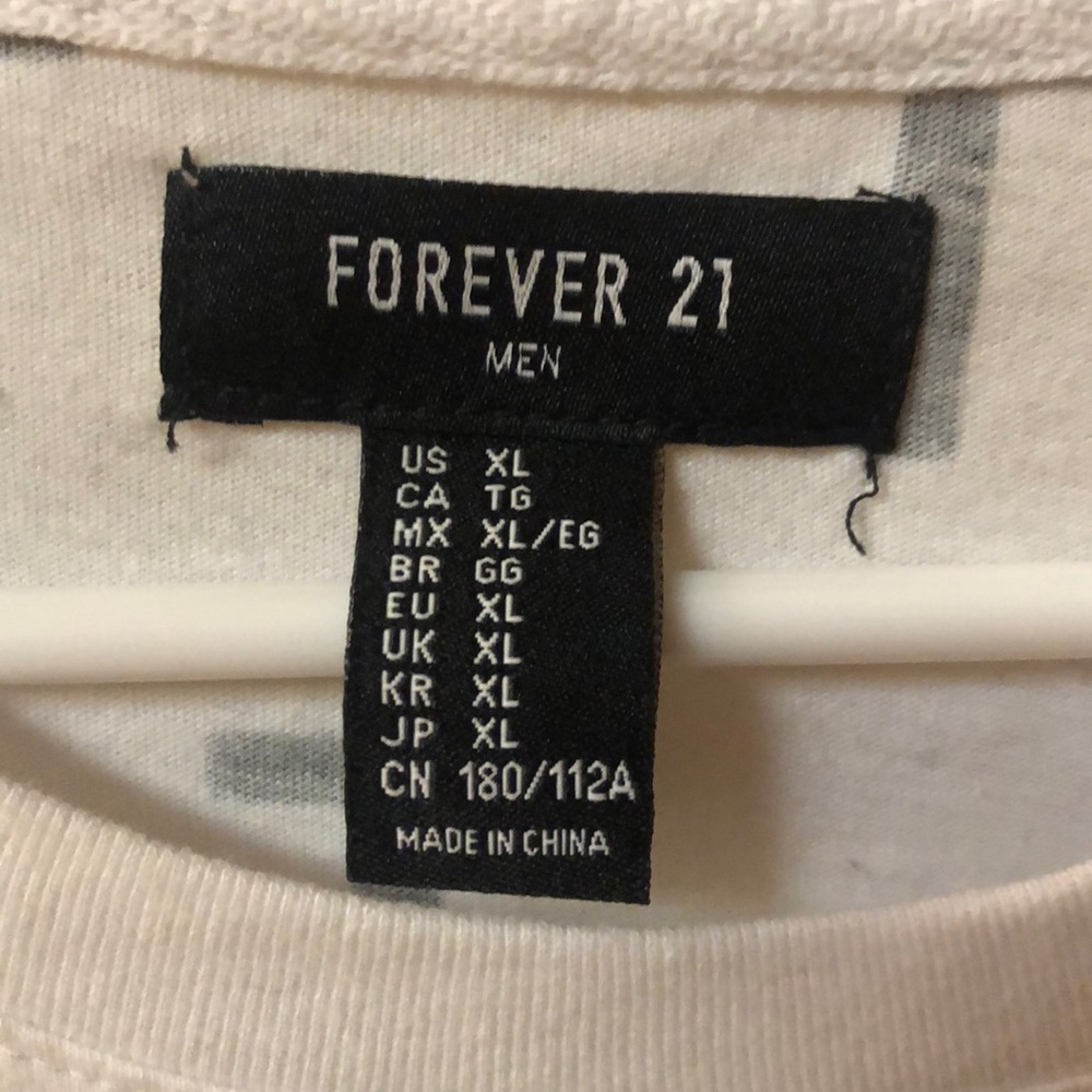 T shirt - Picture 3 of 4